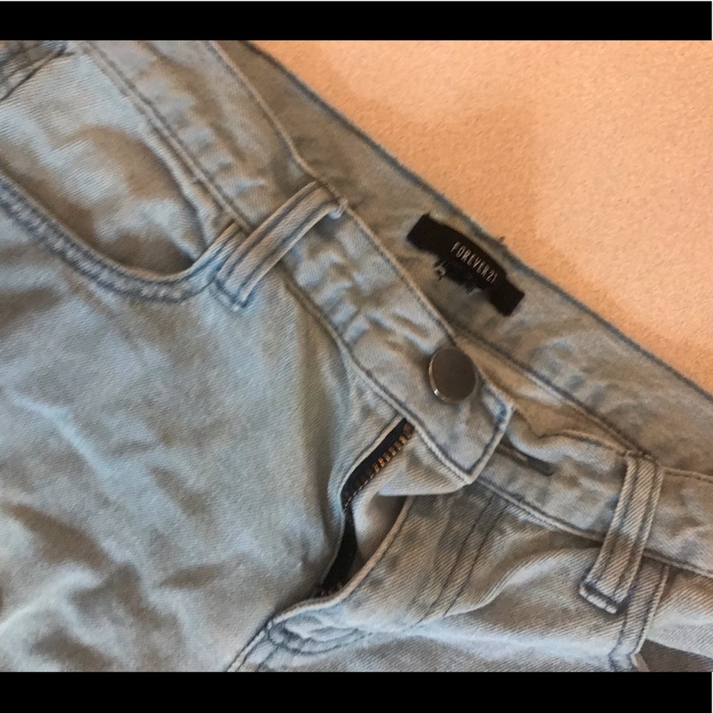 Light Wash Jeans